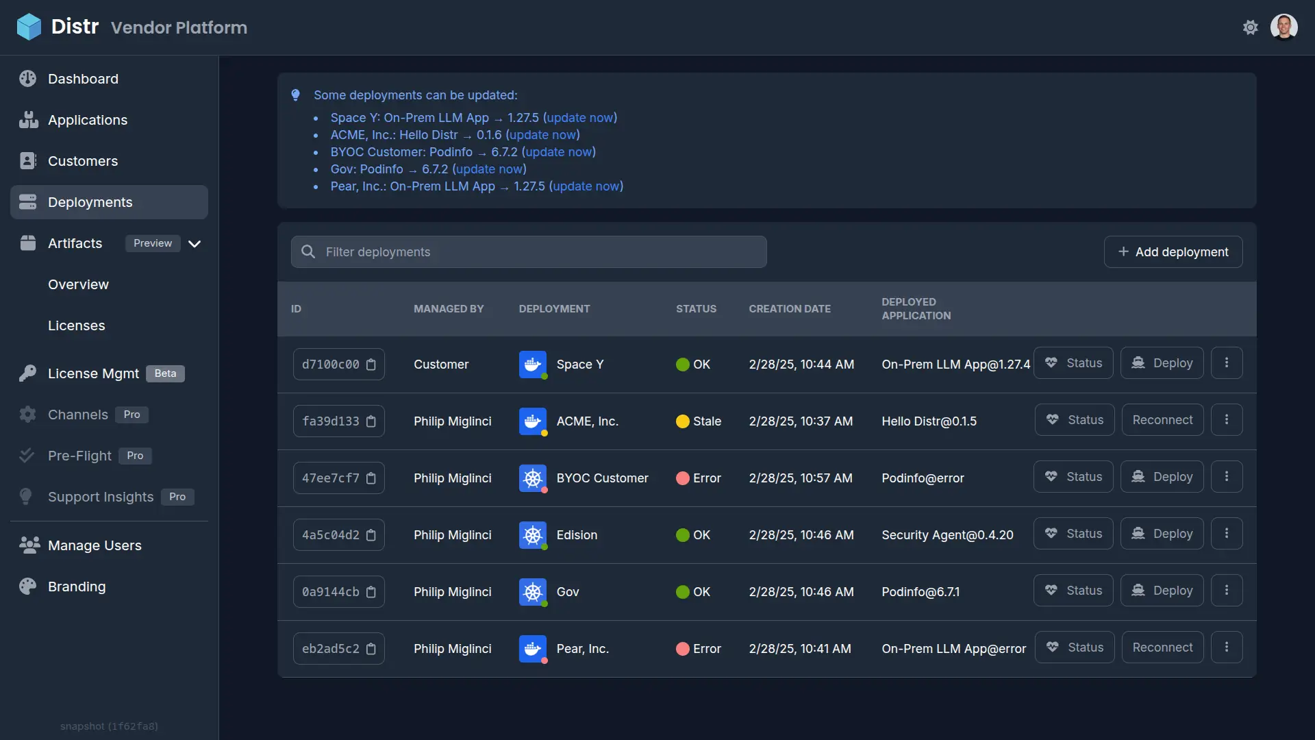 Distr Deployment Overview Status Dashboard incl. Logs